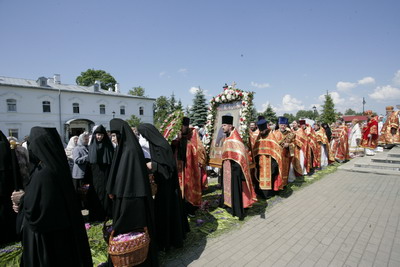 Крестный ход в день праздника
